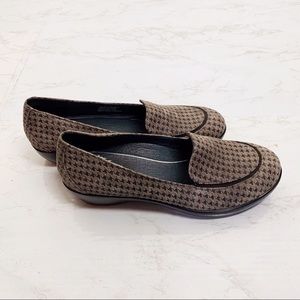 Dansko shoes slip on
